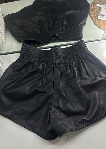 Bershka deri mini şort - Görsel 4