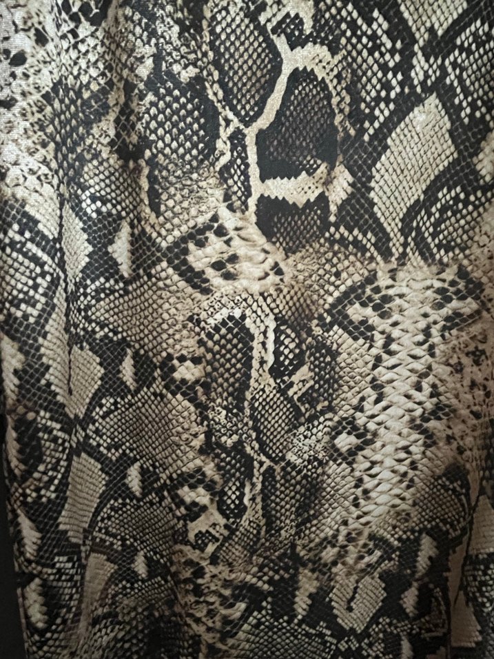 Yılan Desenli Uzun Kol Kahverengi Elbise - Görsel 2