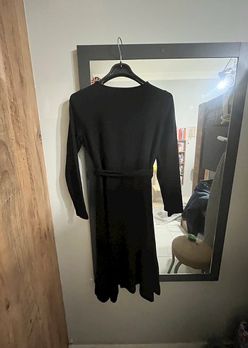 Hamileler için de uygun Siyah Midi Uzun Kollu Kemerli Elbise - Görsel 3