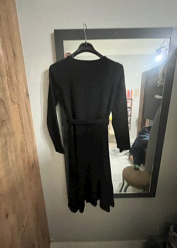 Hamileler için de uygun Siyah Midi Uzun Kollu Kemerli Elbise - Görsel 4