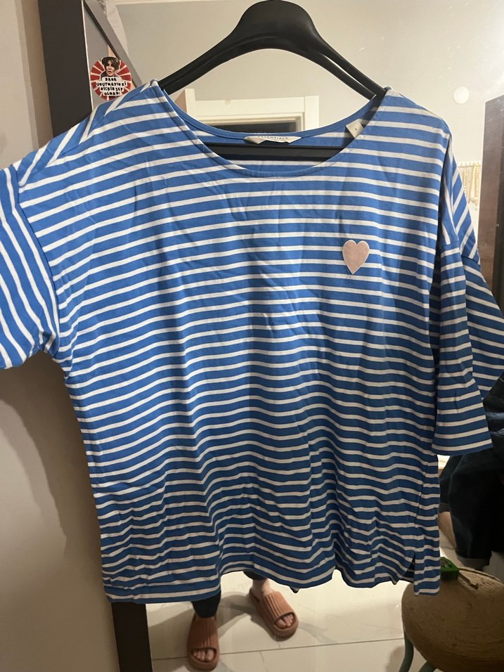 Mavi Çizgili Kadın Kısa Kollu Bluz - Görsel 2