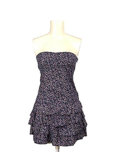 Stradivarius Mini Elbise %70 İndirimli.