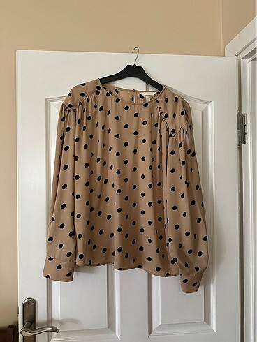 H&M Puantiyeli Bluz