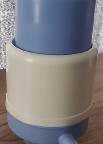 Büyük Mavi Plastik Su Şişesi - Görsel 2