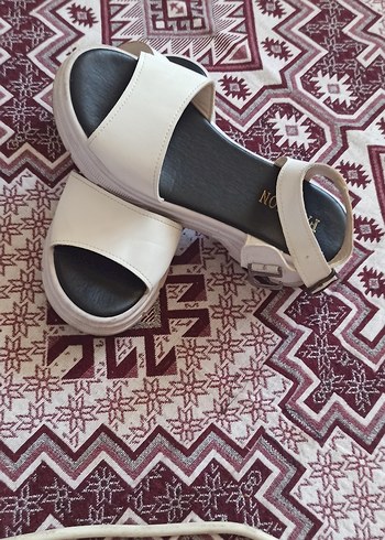 Beyaz Kadın Dolgu Topuklu Sandalet FASHION