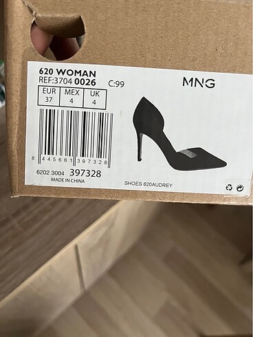 37 Beden siyah Renk Mango stiletto ayakkabı