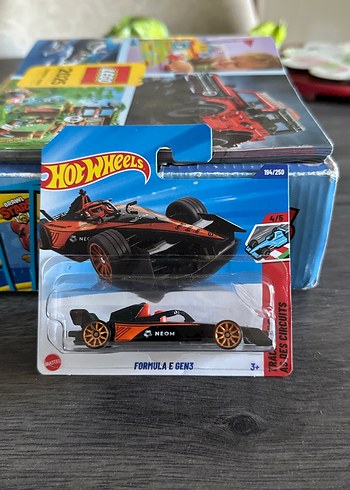 Hot Wheels Formula E Gen3 Siyah Yarış Arabası