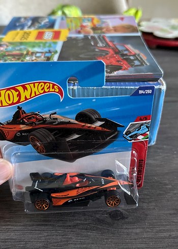Hot Wheels Formula E Gen3 Siyah Yarış Arabası