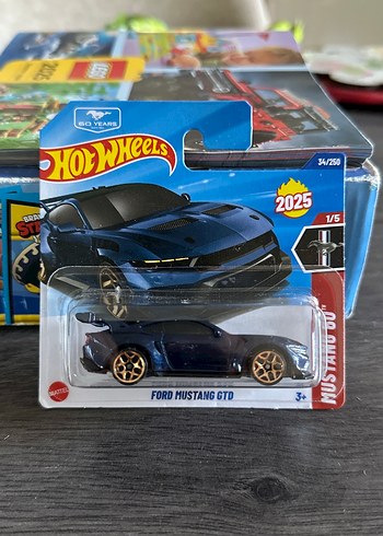 Hot Wheels Ford Mustang GTD Mavi Oyuncak Araba