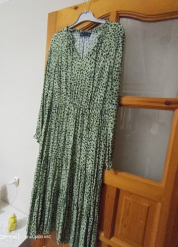 Diğer Boydan yeşil siyah benekli elbise 