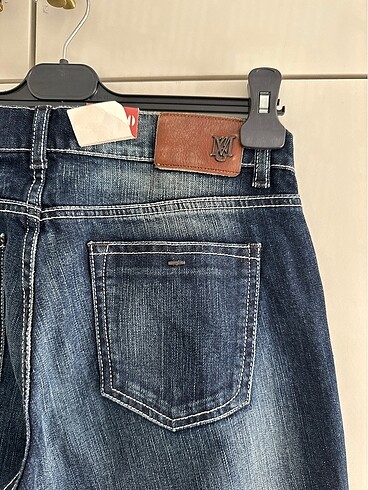 40 Beden lacivert Renk Mango Jean