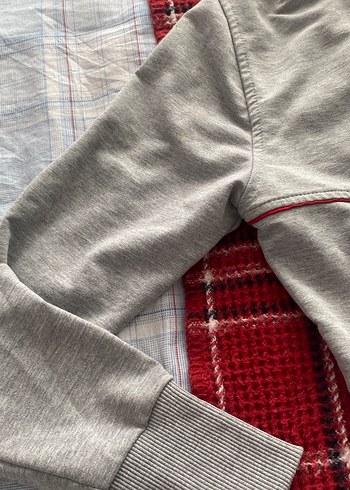 Gri Fermuarlı kapşonlu hırka - Görsel 4