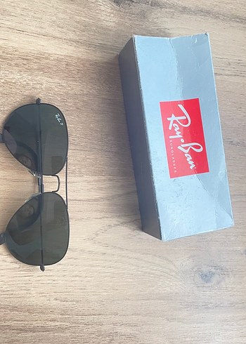 Ray-Ban Siyah erkek güneş gözlüğü