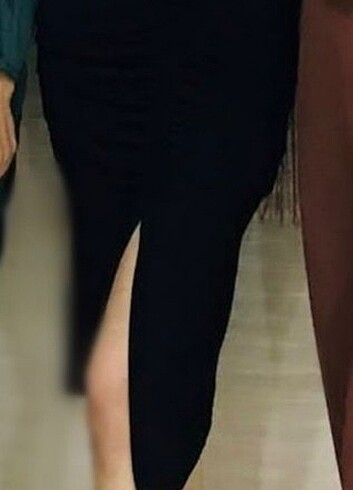 Yırtmaçlı elbise 