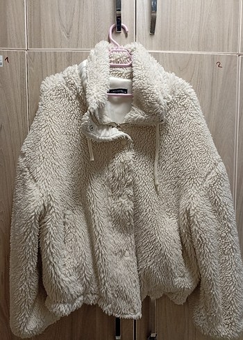 Beyaz peluş ceket mont - Görsel 2