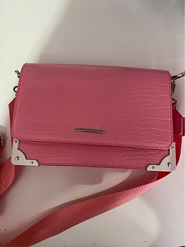 BERSHKA pembe çanta