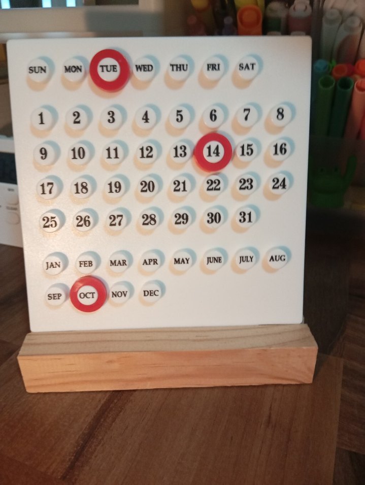 Ahşap Standlı Beyaz Masa Takvimi - Görsel 2