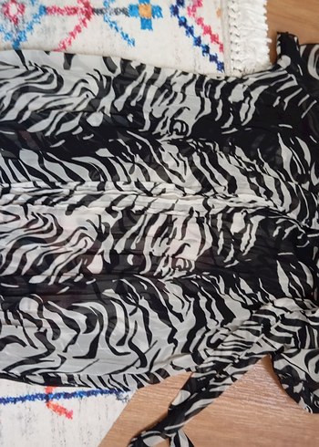 Zebra Desenli Uzun Kesim Drapeli Kadın Bluz - Görsel 2