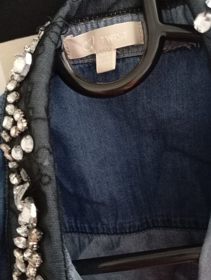 Twist Yaka Detaylı Kadın Denim Gömlek - Görsel 2