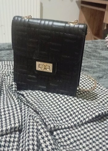 Beden Klasik Siyah Yılan Desenli Deri Kadın Çanta