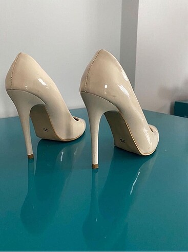 Diğer Krem stiletto