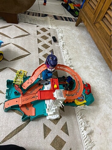Hotwheels köpek balığı kaçış seti