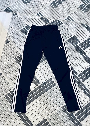 Orjinal Adidas eşofman - Görsel 2