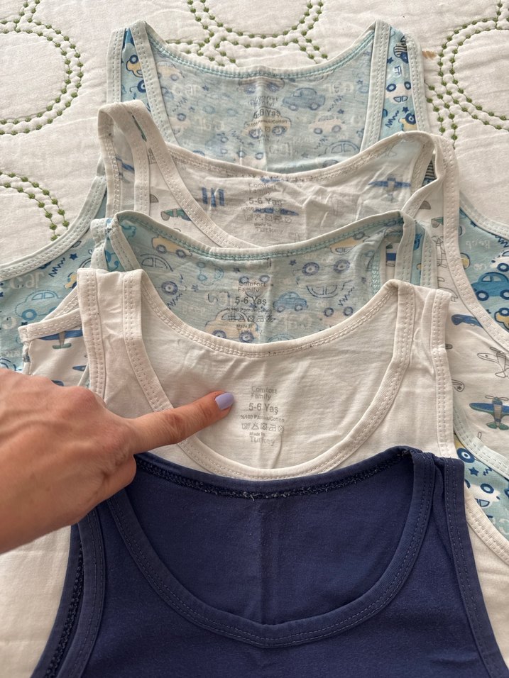 Çocuklar için beyaz ve desenli atletler - Görsel 2