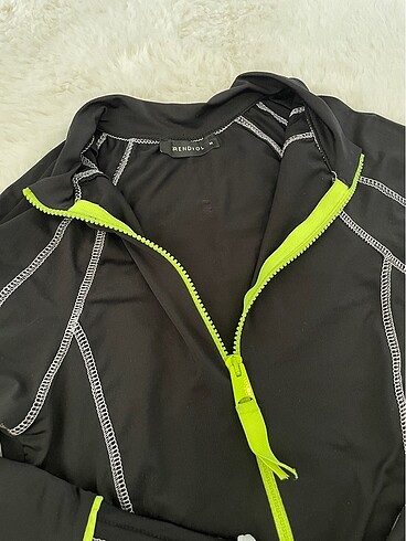 Trendyol & Milla Crop spor bluz