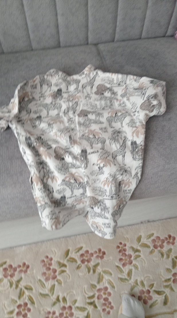 Bej Desenli erkek çocuk Önlüğü - Görsel 2