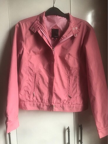 Pembe ceket