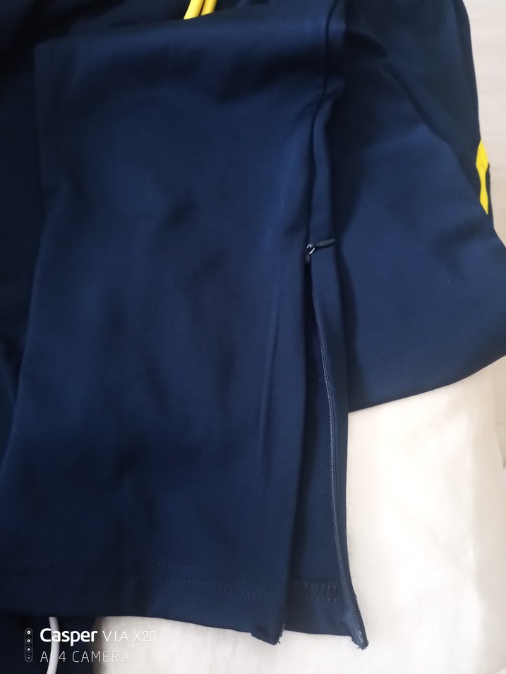 Sarı Detaylı Erkek Spor Şortu Fermuarlı - Görsel 5