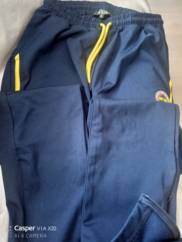 Sarı Detaylı Erkek Spor Şortu Fermuarlı - Görsel 3