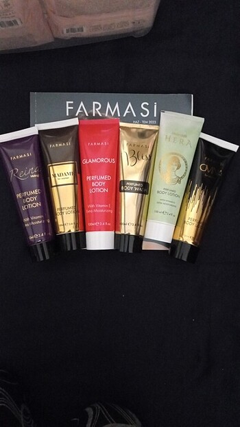 Farmasi Parfümlü vücut losyonu 