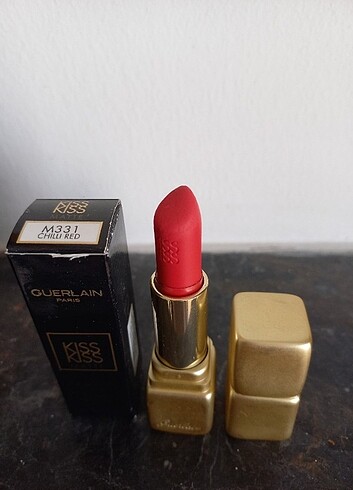 Guerlain Guerlain kiss kiss matte chili red