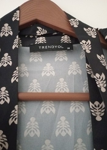 Trendyol & MillaBaskılı Kadın Kimono