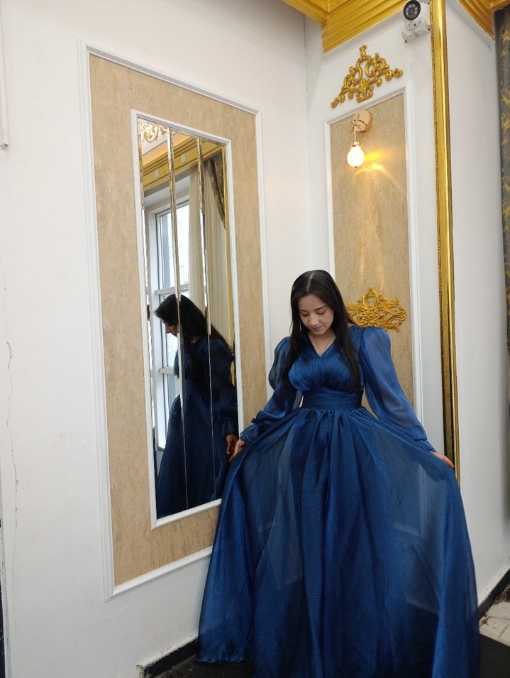 Uzun Kollu Drapeli Mavi Kadın Abiye Elbise yepyeni - Görsel 2