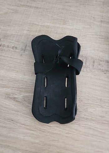 Göztepe Baskılı Siyah dizlik - Görsel 2