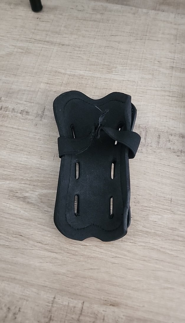 Göztepe Baskılı Siyah dizlik - Görsel 2