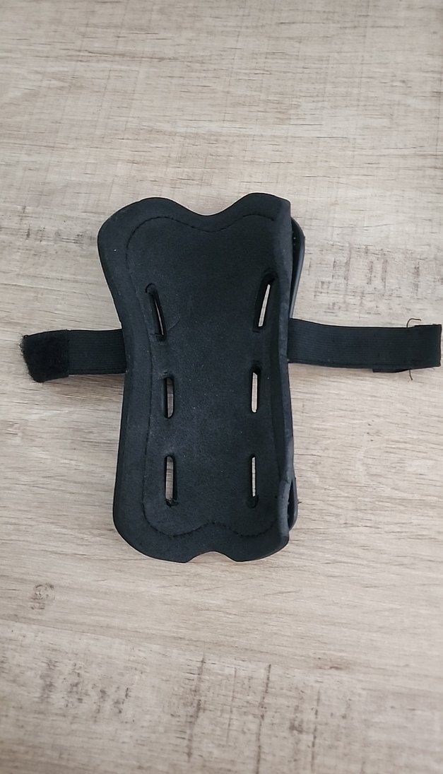 Göztepe Baskılı Siyah dizlik - Görsel 3