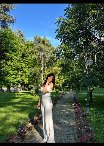 Trendyol & Milla Beyaz Straplez Uzun Kumaş Tulum