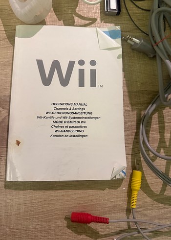 Beyaz Nintendo Wii Konsolu ve Aksesuarları - Görsel 2