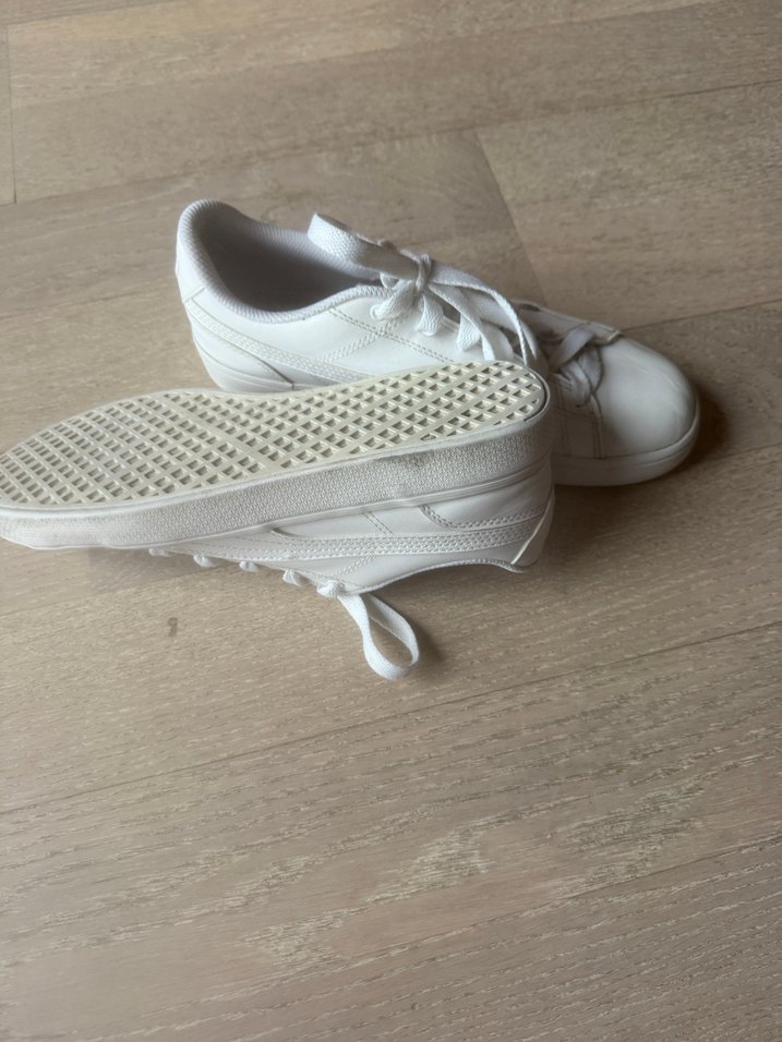 Orjinal Puma Beyaz Kadın Spor Ayakkabı Yüksek Tabanlı - Görsel 2