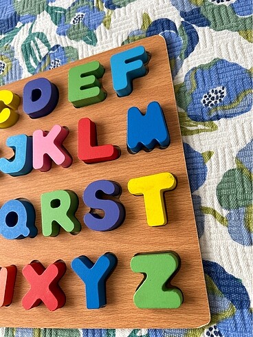 Beden Renk Ahşap harf puzzle