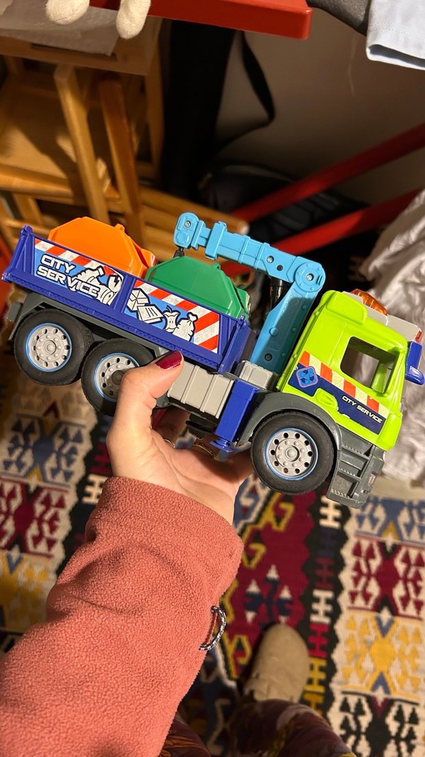 Sesli ışıklı Oyuncak Kamyon - Görsel 3