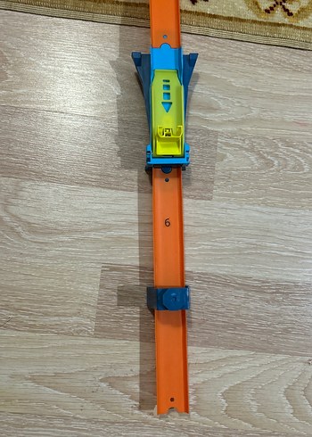 Hotwheels Renkli Yarış Pisti Oyuncak - Görsel 3