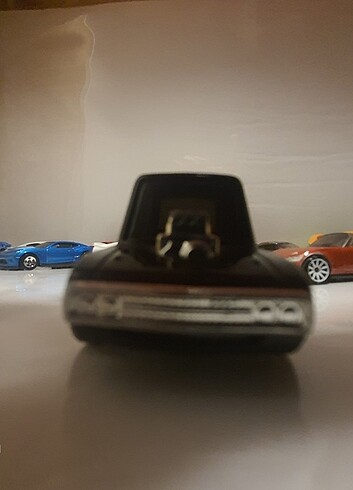 Beden Tooned dodge challenger