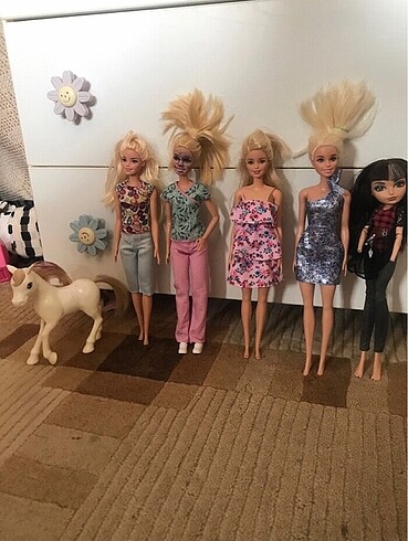 Barbie bebekler