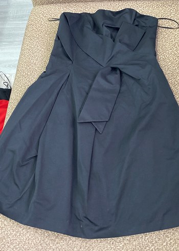 Siyah askısız hafif balon elbise - Görsel 2