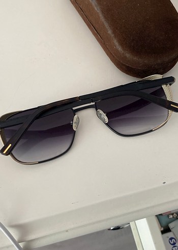 Kahverengi Tokalı Klasik Kadın Güneş Gözlüğü - Görsel 3